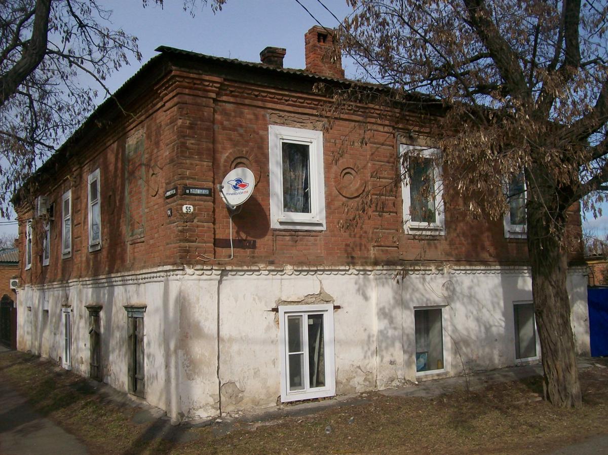 Фото: Дом есаула Чернецова, Георгиевского кавалера, с тремя бассейнами.