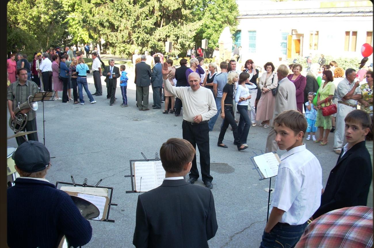Фото: Ф.М. Усиков руководитель духового оркестра г. Семикаракорска, 2006 г.