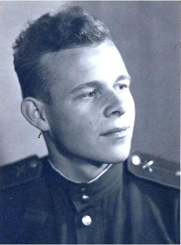 Фото: Кирютенко А.К. Германия,17 февраля 1946 год.